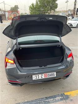 هیوندای ئەلەنترا